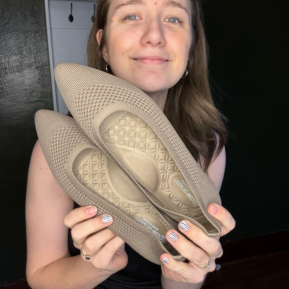 Comfortable Women's Shoes in Tan by [Brand]